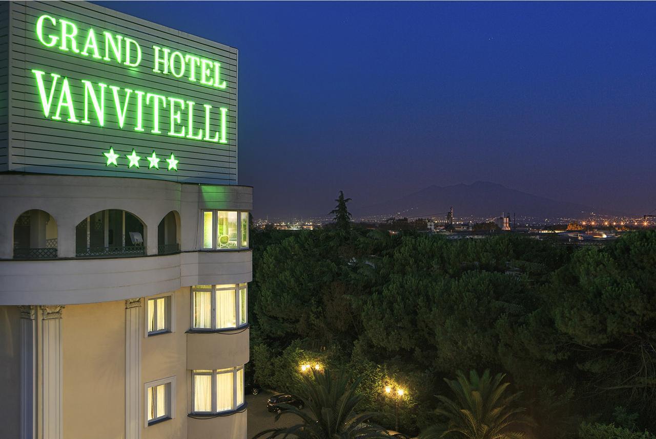 Grand Hotel Vanvitelli Казерта Экстерьер фото